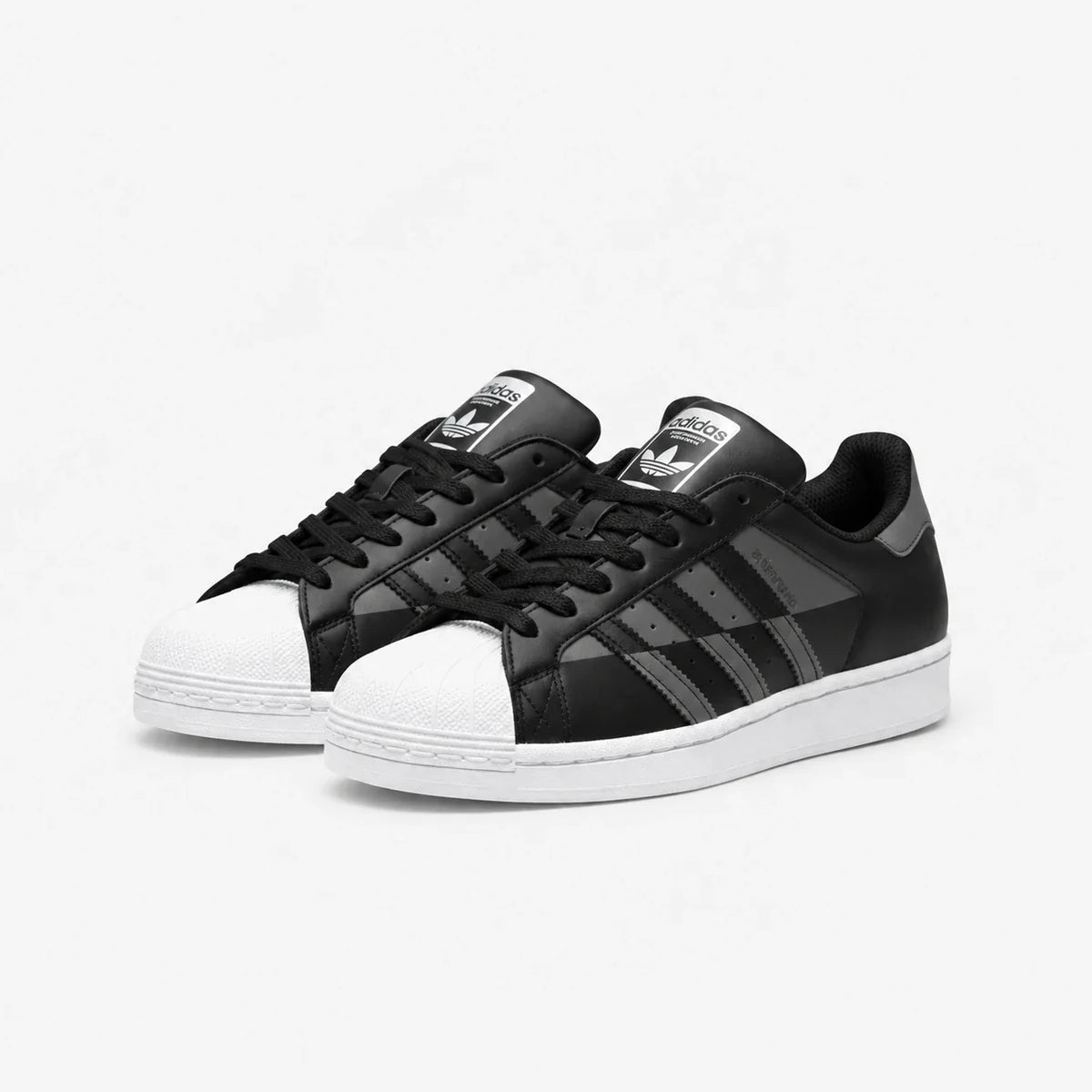 Adidas Superstar