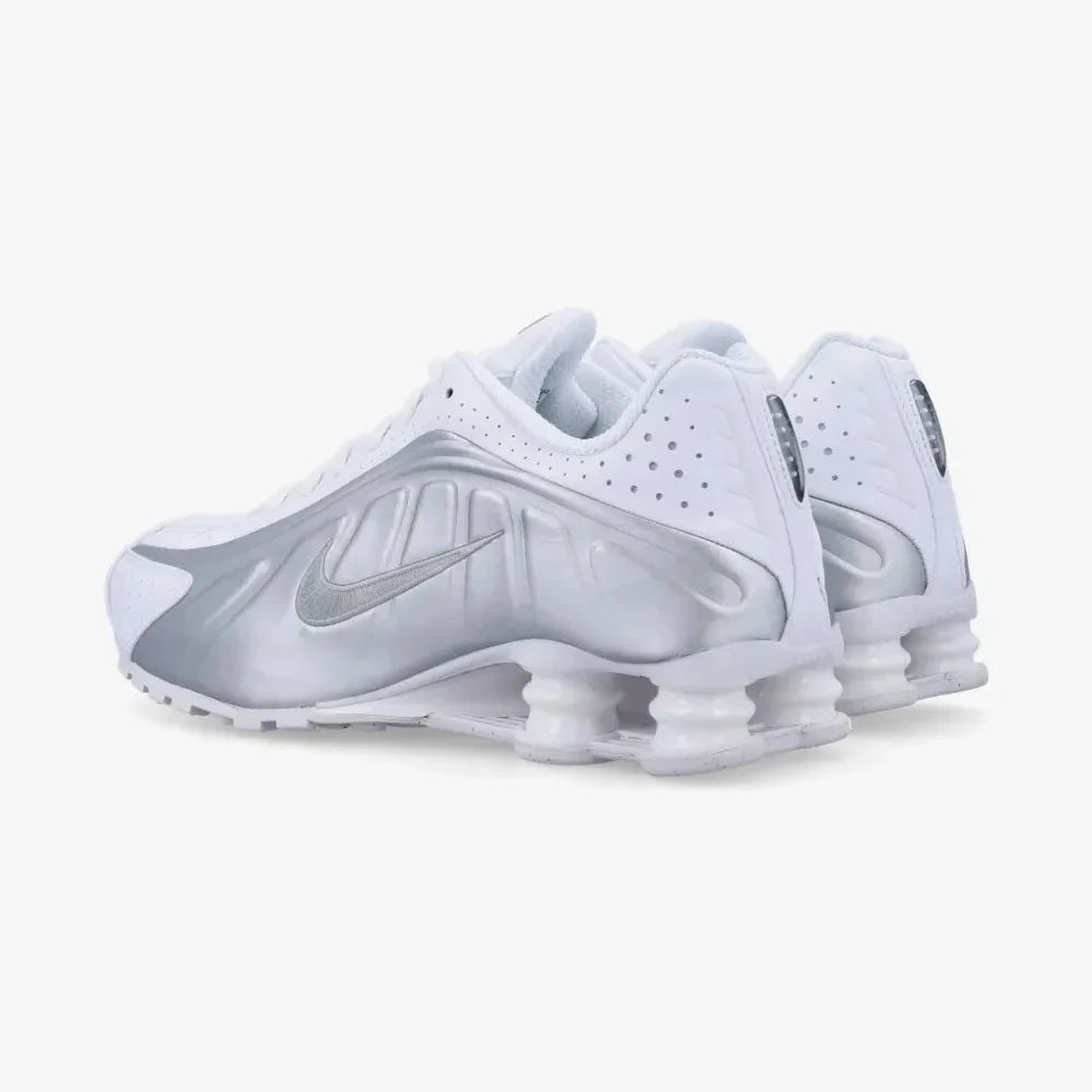 Nike Shox R4